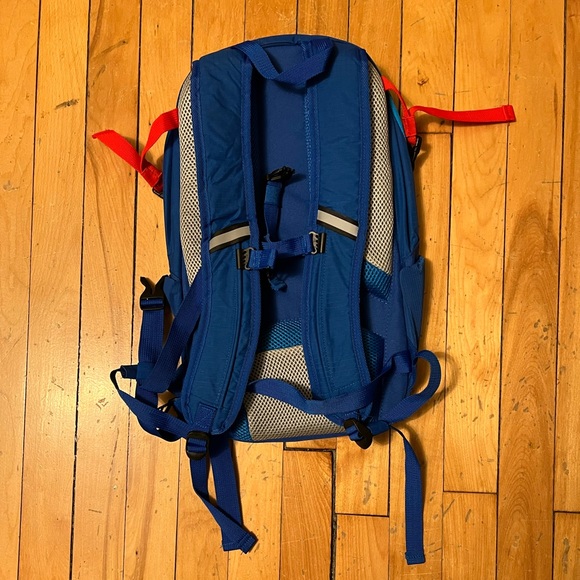 Life Sports Gear Forillion Hiking Backpack 18L - Unisex - Picture 3 of 8